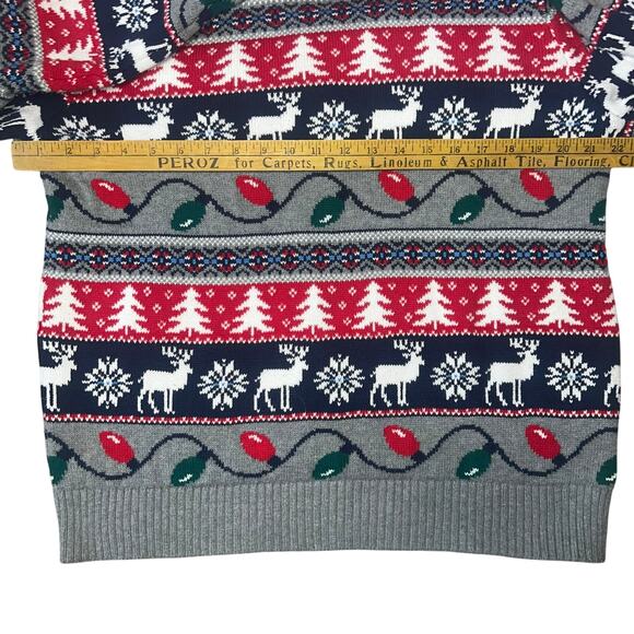 St. John’s Bay Men’s Christmas themed Holiday fair isle Sweater men size Med - Picture 5 of 6